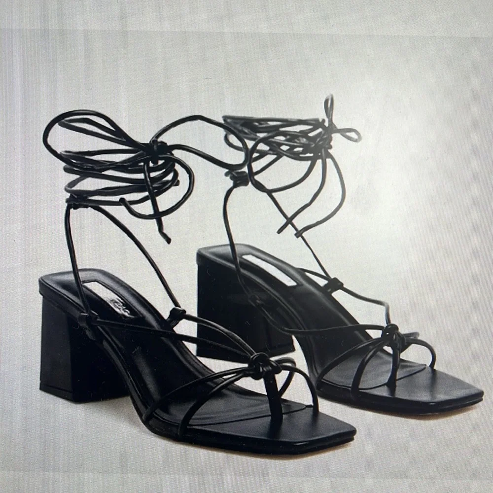 Block Heels - Picture 5 of 6